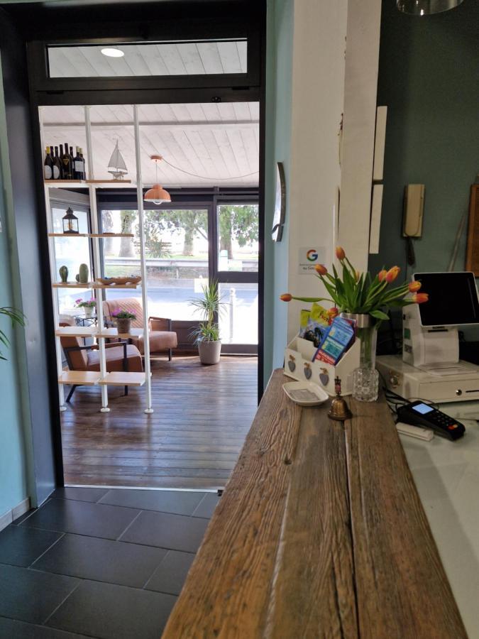 迪亚诺马里纳 Vela Bianca H & R酒店 外观 照片