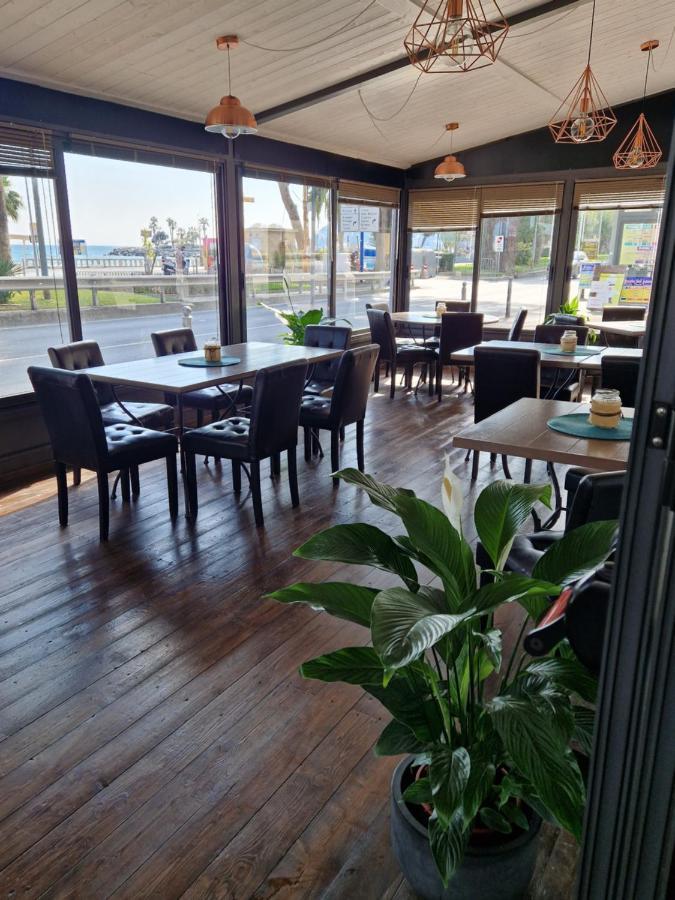 迪亚诺马里纳 Vela Bianca H & R酒店 外观 照片